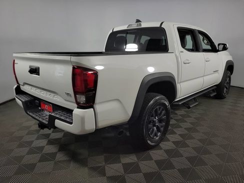 Used 2023 Toyota Tacoma SR5 w/ Technology Package RWD image 8