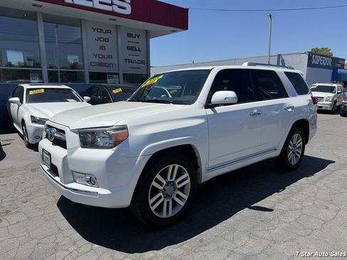 Used 2010 Toyota 4Runner Limited RWD image 3