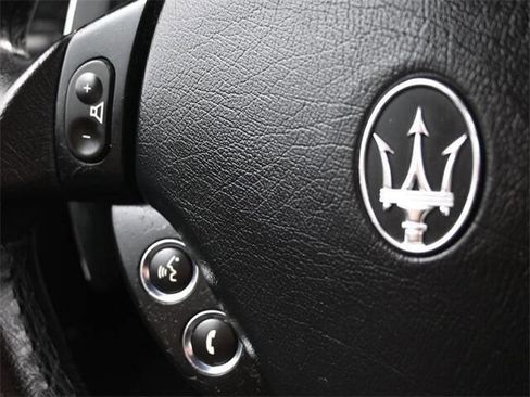 Used 2016 Maserati GranTurismo Sport image 17