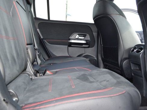 Used 2022 Mercedes-Benz GLB 250 4MATIC w/ AMG Line image 26