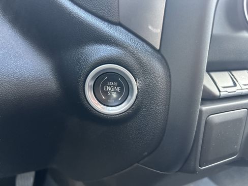 Used 2023 Chevrolet Silverado 1500 Custom image 21