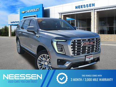 Used 2025 GMC Yukon Denali w/ Sun & Power Step Package