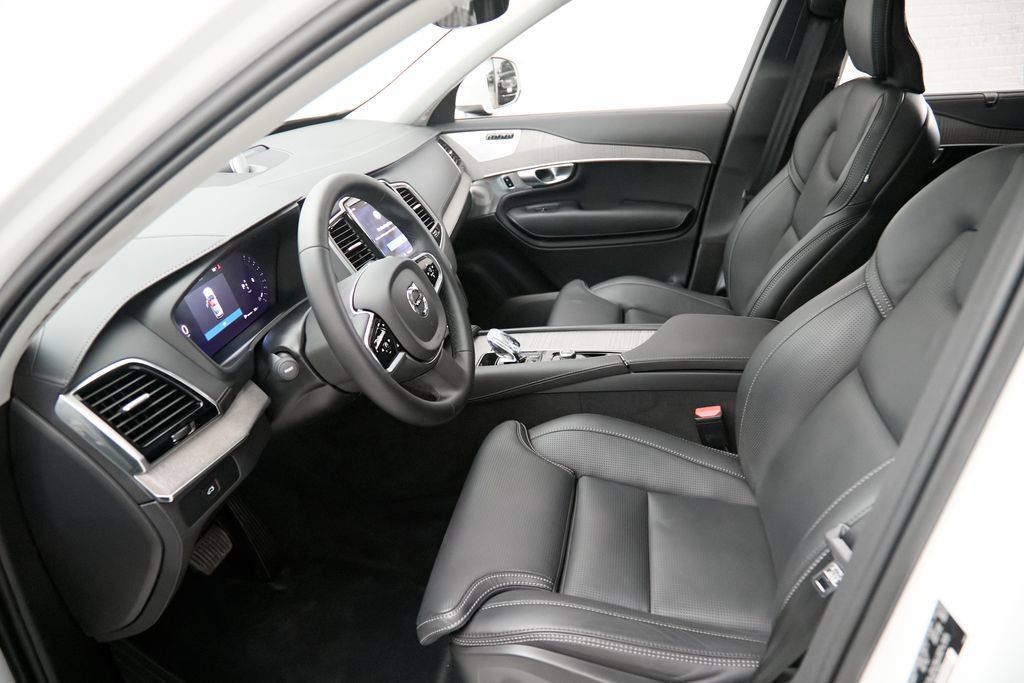 Certified 2024 Volvo XC90 B6 Ultimate AWD/4WD image 18