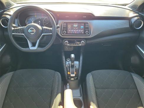 Certified 2020 Nissan Kicks SV image 18
