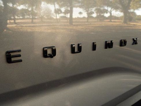 Used 2025 Chevrolet Equinox RS w/ Safety and Technology Package image 45