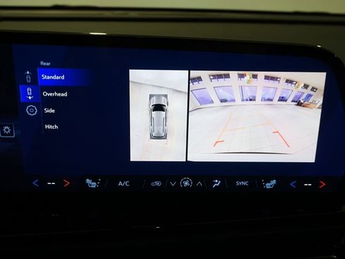 New 2026 Chevrolet Traverse Z71 image 19