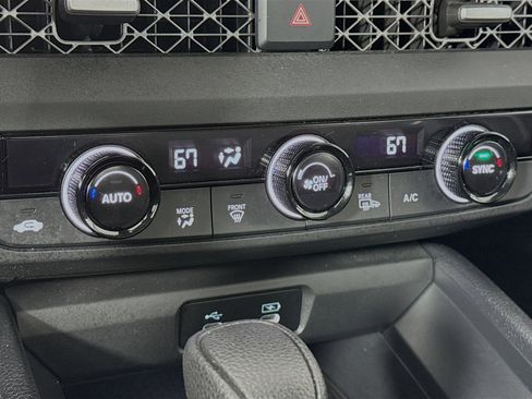 Certified 2023 Honda Accord EX image 15
