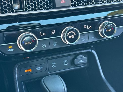 Certified 2025 Honda Civic Sport image 18