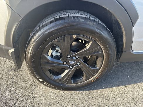 Certified 2025 Subaru Crosstrek 2.0i image 7