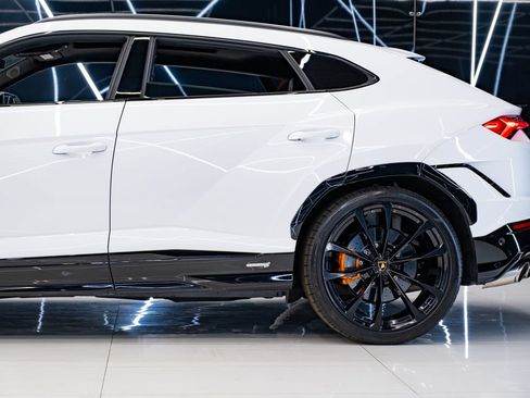 Used 2023 Lamborghini Urus S AWD/4WD image 7