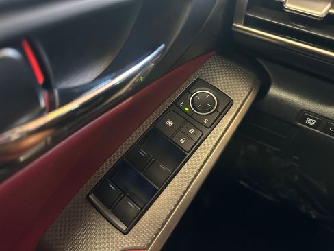 Used 2014 Lexus IS 250 w/ F-Sport Package RWD image 16