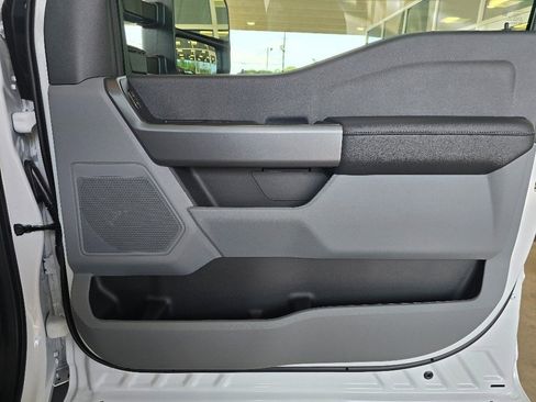 New 2025 Ford F450 XLT image 9