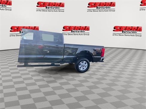Used 2025 Ford F250 XLT image 6