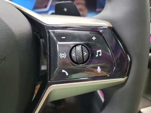 Used 2025 BMW X3 xDrive30i w/ Premium Package image 45