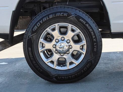 Used 2024 RAM 2500 Laramie w/ Safety Group AWD/4WD image 12
