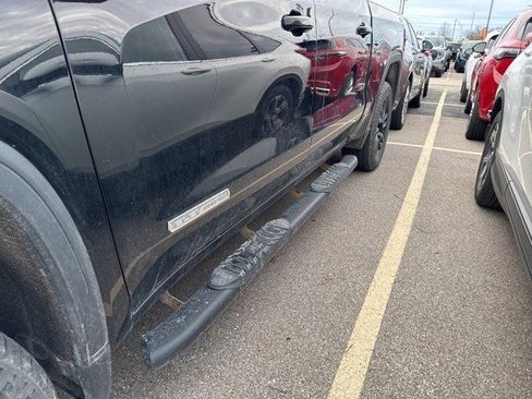 Used 2021 GMC Sierra 1500 Elevation w/ Preferred Package image 9