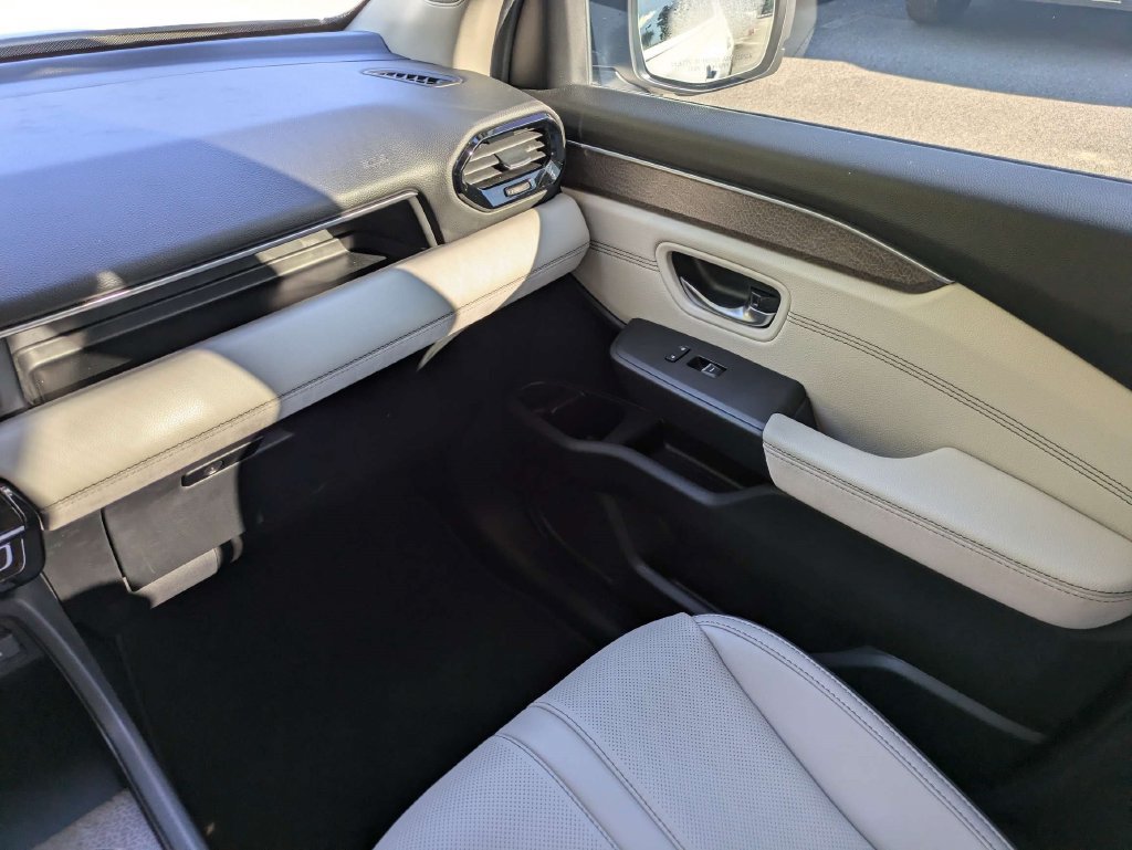 Used 2026 Honda Pilot Elite image 18