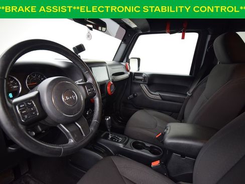 Used 2017 Jeep Wrangler Unlimited Sport w/ Connectivity Group image 11