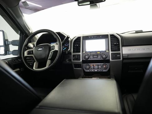 Used 2019 Ford F350 Lariat w/ Lariat Ultimate Package image 9