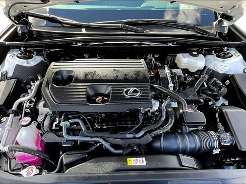 Certified 2025 Lexus ES 300h w/ Premium Package image 31