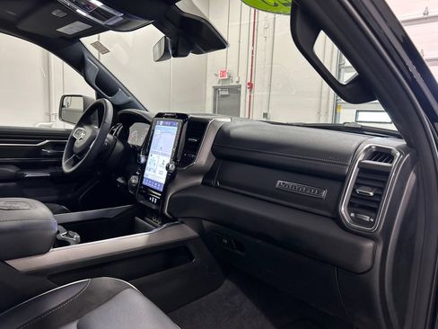 Used 2025 RAM 1500 Laramie AWD/4WD image 34