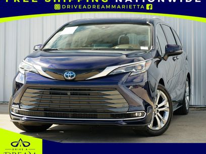 Used 2024 Toyota Sienna Platinum