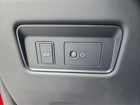 New 2026 Jaguar F-PACE R-Dynamic S image 23