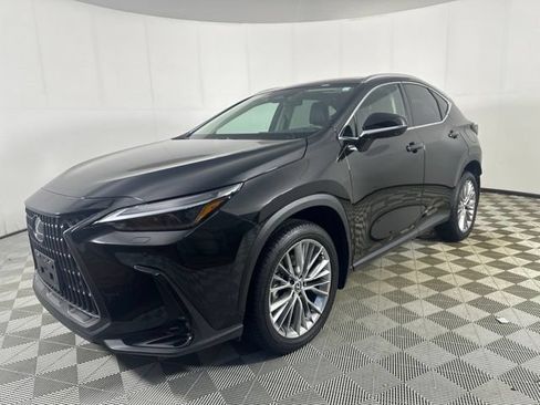 Used 2024 Lexus NX 350 AWD w/ Vision Package image 3
