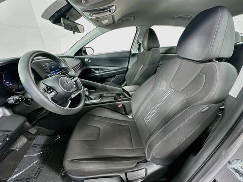 Used 2023 Hyundai Elantra SEL FWD image 19