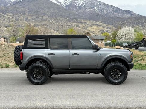 Used 2023 Ford Bronco Black Diamond AWD/4WD image 8