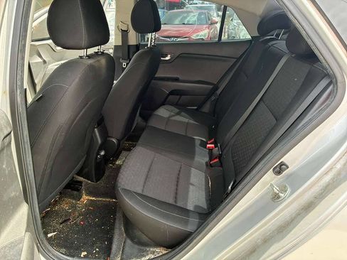 Used 2019 Kia Rio S image 8