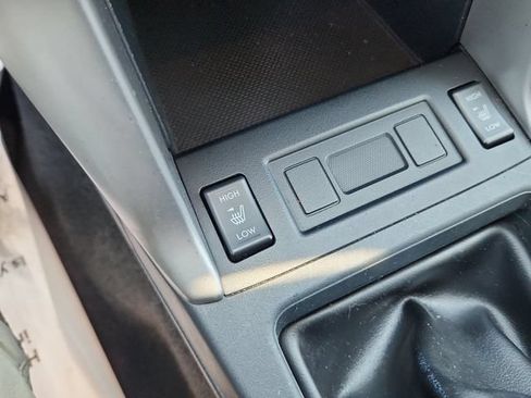 Used 2018 Subaru Forester 2.5i Premium AWD/4WD image 31