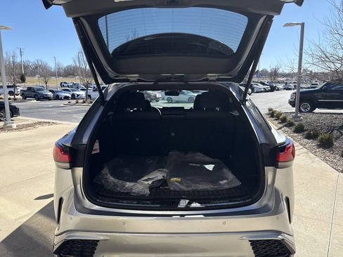 Used 2025 Lexus RX 500h F Sport image 31
