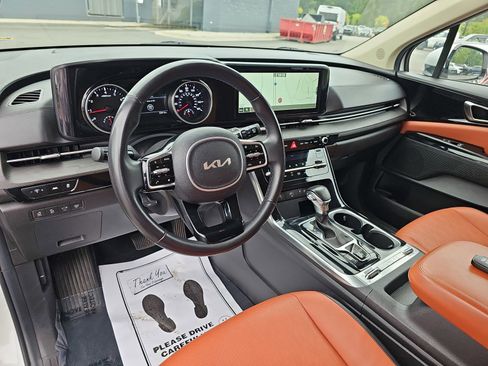 Used 2022 Kia Carnival SX FWD image 19