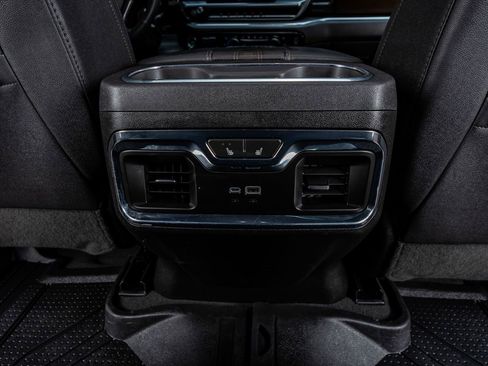 Used 2024 Chevrolet Silverado 3500 High Country w/ High Country Premium Package image 29