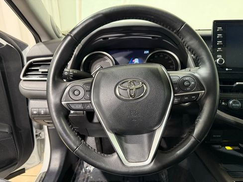 Certified 2022 Toyota Camry XLE image 23
