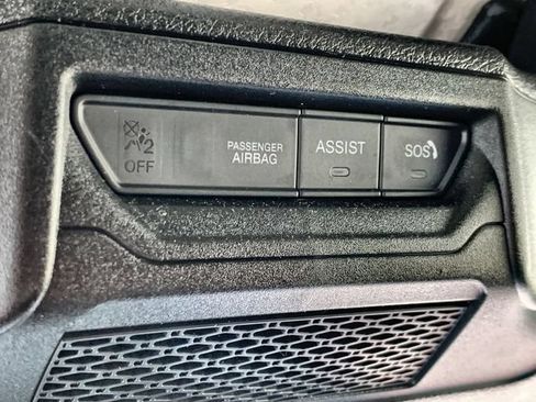 Used 2024 Jeep Gladiator Mojave w/ Safety Group AWD/4WD image 31