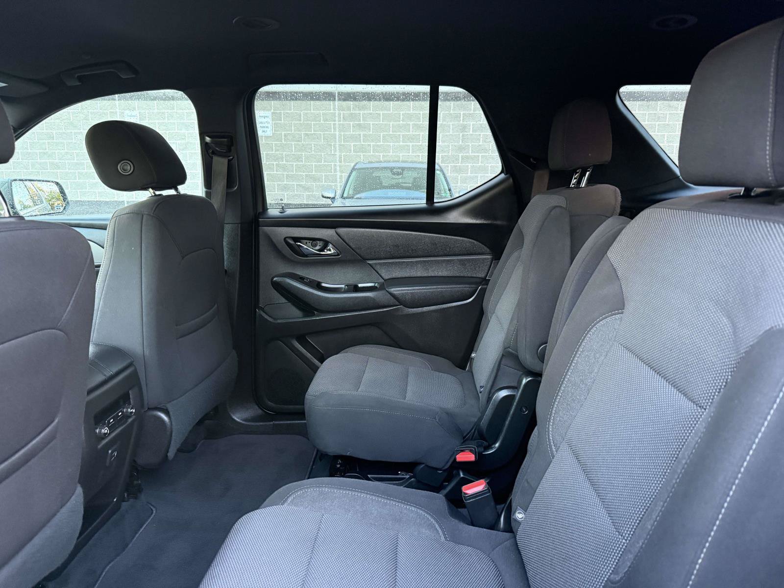Used 2023 Chevrolet Traverse LT AWD/4WD image 17