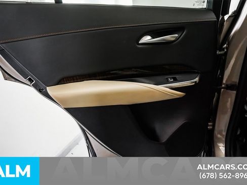 Used 2025 Cadillac XT4 Premium Luxury FWD image 54