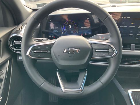 New 2026 Chevrolet Equinox LT w/ Midnight Edition image 17