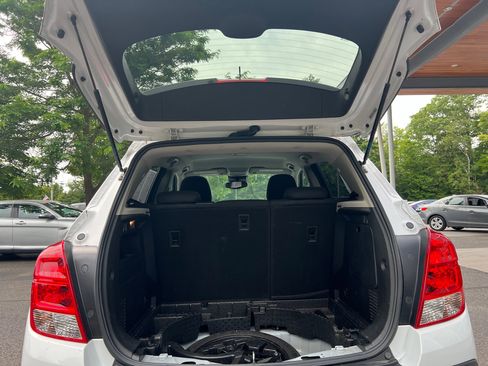 Used 2015 Chevrolet Trax LT image 11