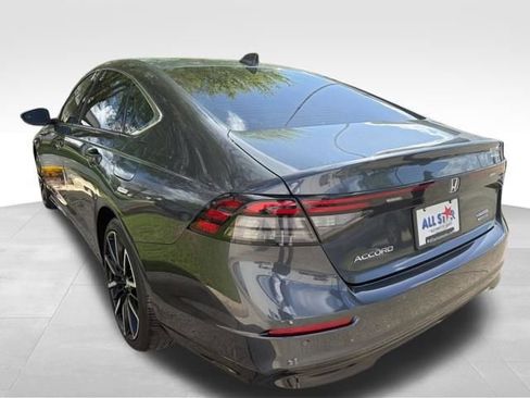 Used 2023 Honda Accord Touring image 5