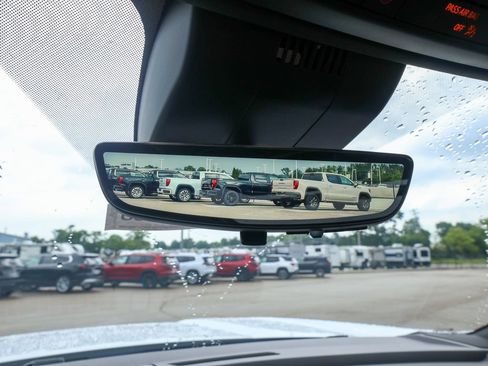 New 2026 GMC Yukon XL Denali Ultimate w/ LPO, Floor Liner Package AWD/4WD image 38