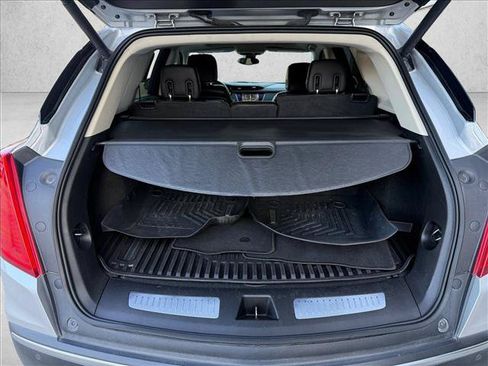 Used 2018 Cadillac XT5 Premium Luxury FWD image 22