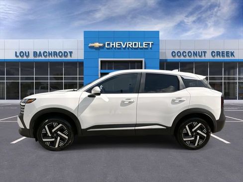 Used 2025 Nissan Kicks SV FWD image 5