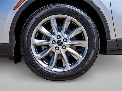 Used 2022 Lincoln Corsair AWD w/ Premium Package image 9