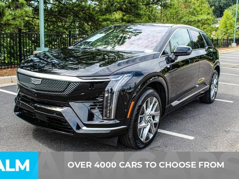Used 2026 Cadillac Optiq Luxury 2 AWD/4WD image 2