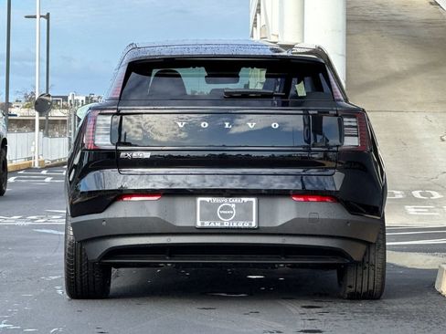 New 2026 Volvo EX30 Plus w/ Climate Package RWD image 4