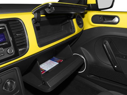 Used 2013 Volkswagen Beetle 2.5 Fender image 15