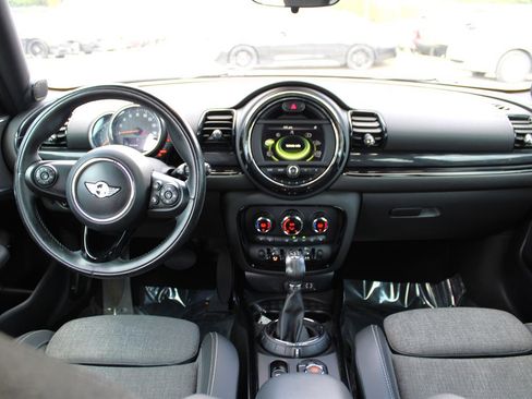 Used 2016 MINI Cooper Clubman image 11
